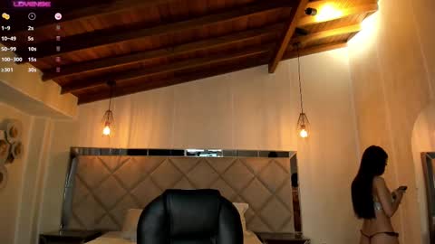Snapshot of valeriavelvet chatting on February 24, 11:54 am Vale online show from February 24, 11:54 am