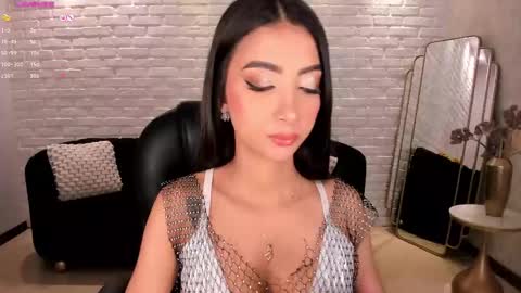 Snapshot of valeriavelvet chatting on March 11, 11:44 am Vale online show from March 11, 11:44 am