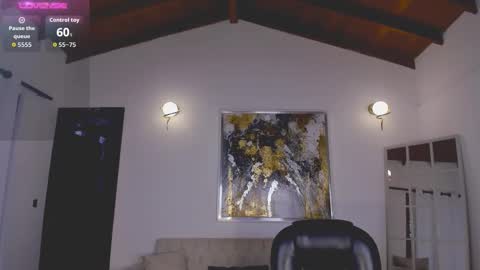 Snapshot of valeriavelvet chatting on September 27, 11:37 am Vale online show from September 27, 11:37 am