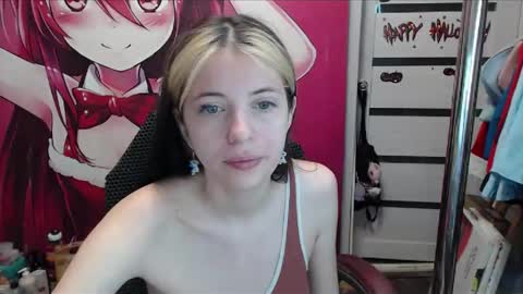 Snapshot of valeriaxkiss chatting on May 3, 11:22 pm ValeriaXKiss online show from May 3, 11:22 pm