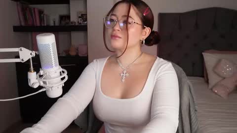 valerie07 online show from November 6, 1:50 am