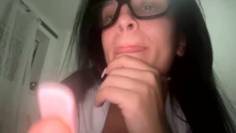 valerie_219 online show from April 16, 11:07 pm