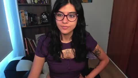 Snapshot of valerie__sky chatting on July 18, 2:54 pm Val online show from July 18, 2:54 pm