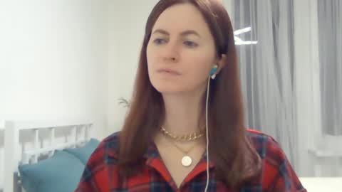 valerie_rose777 online show from January 12, 7:31 pm