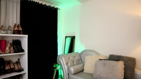 Valerie Style3 online show from October 9, 4:54 am