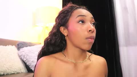 Valerie Style3 online show from March 2, 7:15 am