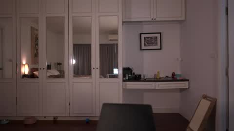 Valerie online show from January 7, 2:25 am