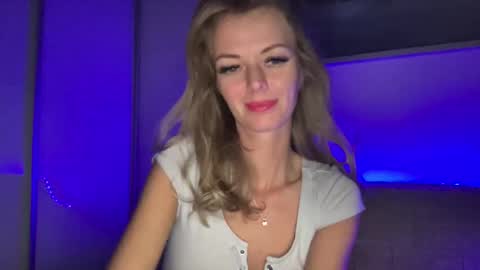 Snapshot of valerieluvsugar chatting on January 9, 10:20 pm Valerie online show from January 9, 10:20 pm