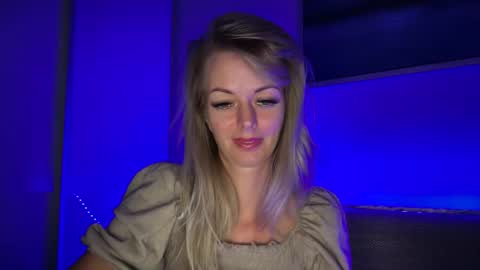 Snapshot of valerieluvsugar chatting on January 6, 10:34 pm Valerie online show from January 6, 10:34 pm