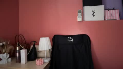 Valerie online show from April 14, 2:39 am