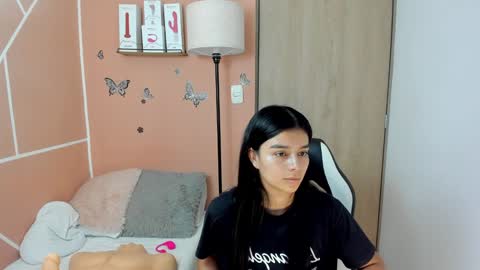 Juli C online show from December 24, 8:16 pm