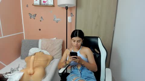 Juli C online show from January 17, 8:33 pm