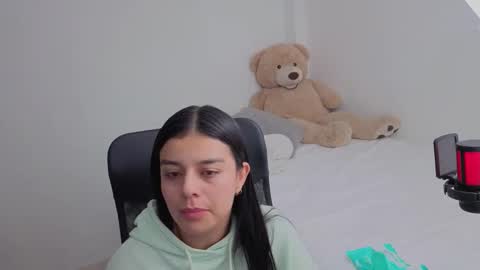 Juli C online show from February 18, 1:23 am