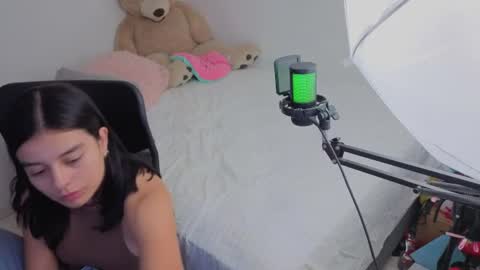 valerihouse_ online show from July 26, 1:47 am