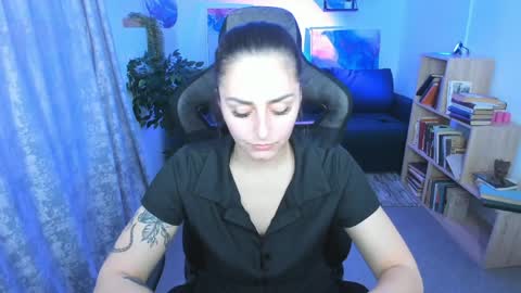 Valerie online show from April 2, 1:53 pm