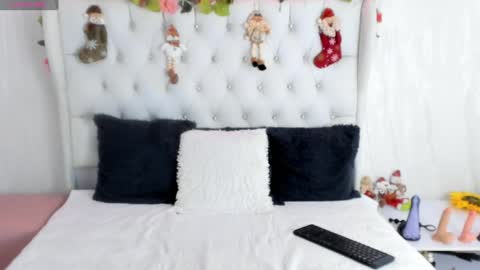 Snapshot of valerik_cano chatting on December 31, 12:04 pm valeria111111 online show from December 31, 12:04 pm