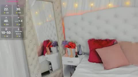 Snapshot of valerik_cano chatting on September 9, 8:30 pm valeria111111 online show from September 9, 8:30 pm