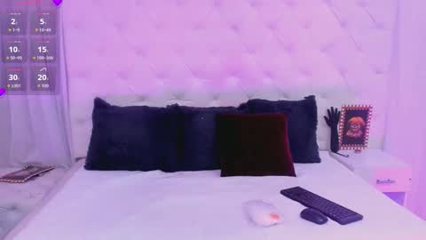 Snapshot of valerik_cano chatting on October 9, 12:03 pm valeria111111 online show from October 9, 12:03 pm