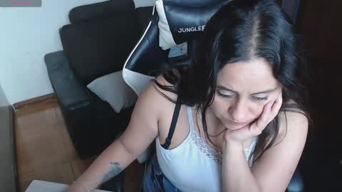 Snapshot of valerimayerss chatting on April 29, 9:21 pm ValeriaMayerss online show from April 29, 9:21 pm