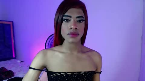 valerin_foxts online show from May 15, 11:06 am