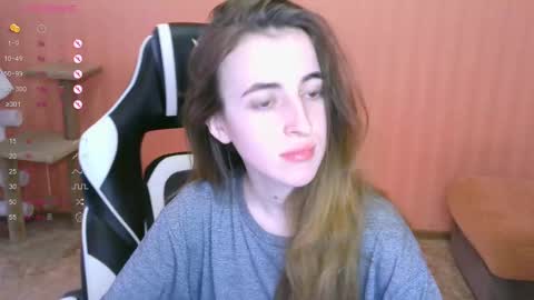 Snapshot of valeritiio chatting on March 8, 5:49 am valeritiio online show from March 8, 5:49 am