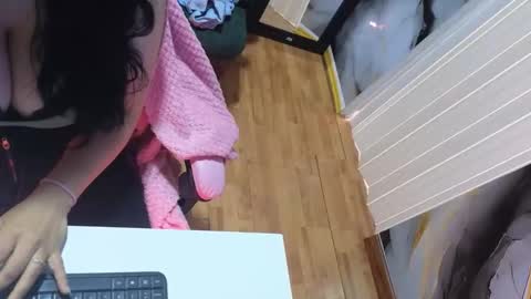 valery cute 18 online show from January 9, 1:03 pm