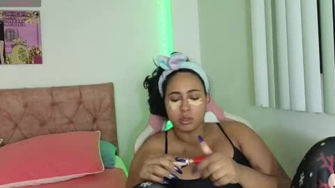 valery_lovex_ online show from March 4, 9:37 am