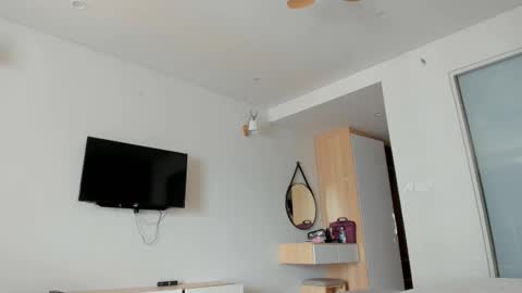 Snapshot of valery_pearson chatting on November 28, 1:30 am valery_pearson online show from November 28, 1:30 am