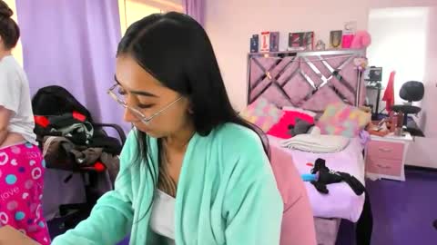 valery online show from May 16, 2:49 pm