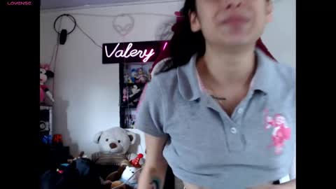 B V Naughty online show from November 3, 3:02 pm