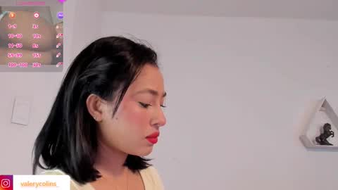 call me Maria online show from December 5, 8:27 pm