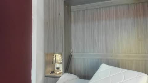 Snapshot of valerymeyerr chatting on April 20, 12:19 pm valerymeyerr online show from April 20, 12:19 pm