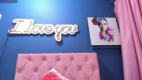 Snapshot of valerynbrown chatting on September 28, 8:03 pm valery online show from September 28, 8:03 pm