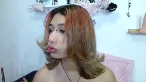 zoe online show from November 9, 10:02 am