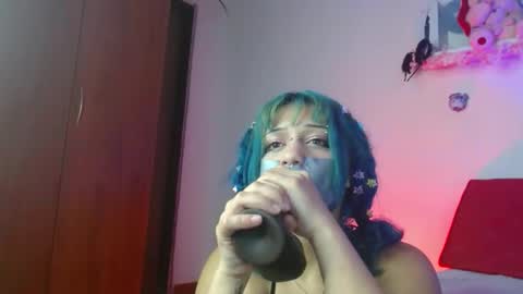 zoe online show from March 8, 10:35 pm