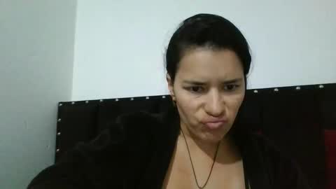 Snapshot of valerysnow_ chatting on May 2, 2:49 am Valery online show from May 2, 2:49 am