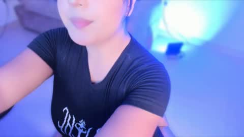 Snapshot of valerysoto_ chatting on February 14, 12:30 am Valery Soto online show from February 14, 12:30 am