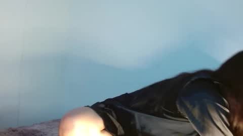 Snapshot of valeryy_rosse chatting on February 11, 12:49 am Val online show from February 11, 12:49 am