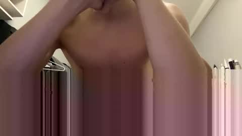 valesios online show from September 25, 7:28 pm