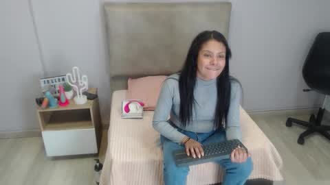 valevicious online show from December 18, 7:53 pm