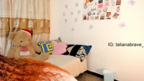 Snapshot of valientegirl_ chatting on February 4, 5:10 am VALIENTE  online show from February 4, 5:10 am