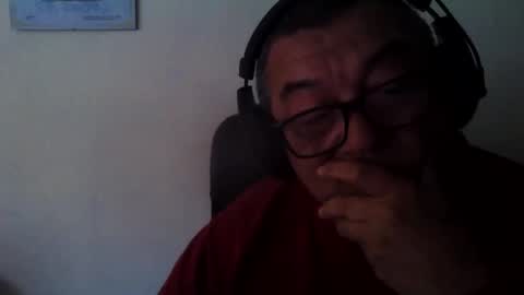 Snapshot of valio6969 chatting on May 18, 2:01 pm valio online show from May 18, 2:01 pm