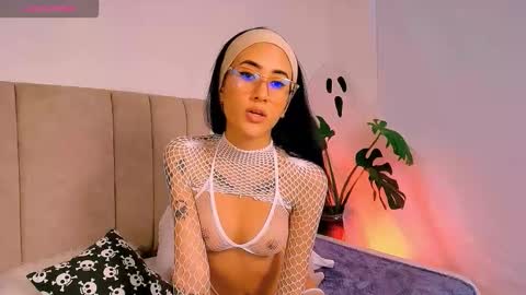 Val  online show from October 23, 9:13 pm