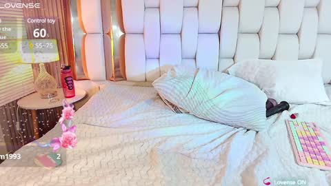 Valkiria moore  online show from February 5, 1:04 am