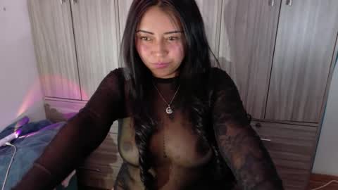 Snapshot of valkiria_rose1 chatting on August 9, 3:23 am valkiria_rose1 online show from August 9, 3:23 am
