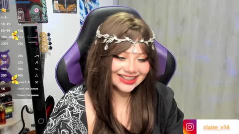 Snapshot of valkyrie_claire chatting on December 4, 2:31 am Valkyrie claire online show from December 4, 2:31 am