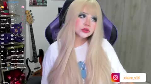 Snapshot of valkyrie_claire chatting on February 18, 2:05 am Valkyrie claire online show from February 18, 2:05 am