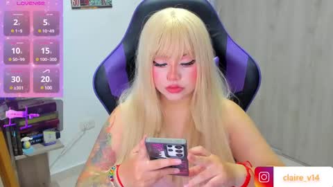 Snapshot of valkyrie_claire chatting on March 12, 1:25 am Valkyrie claire online show from March 12, 1:25 am