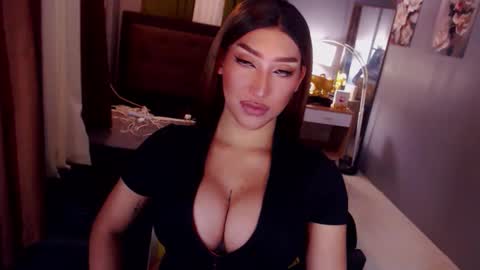 valkyriemajesty online show from May 17, 1:40 pm