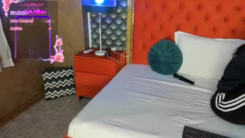 Valerie Val V online show from February 27, 7:55 am